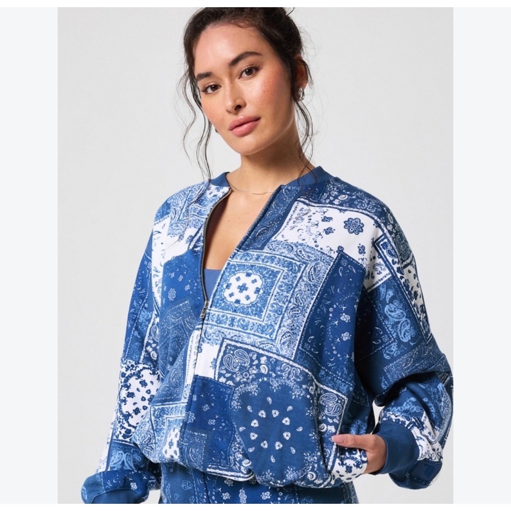 Fabletics Year-Round Terry Slouchy Bomber Jacket – Indigo Patchwork – Medium